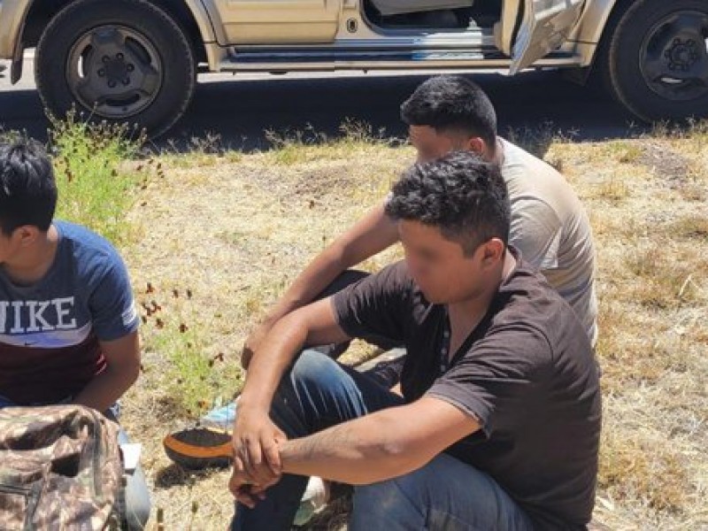 Patrulla fronteriza asegura a tres migrantes indocumentados en Nogales, Arizona