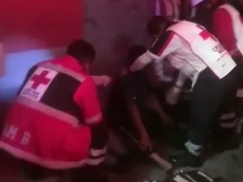 Patrulla provoca volcadura y deja 5 lesionados