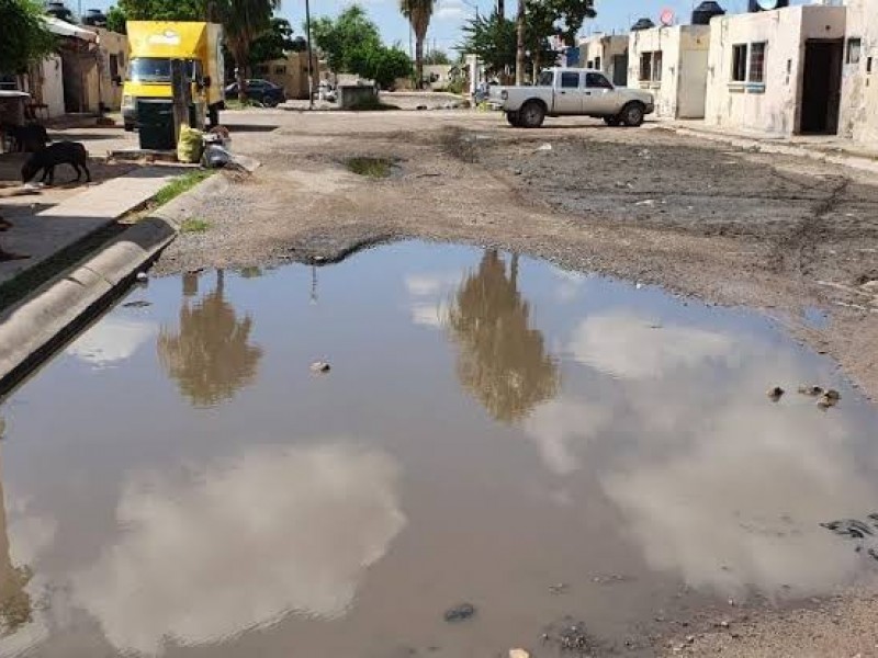 Pavimentación de 31 vialidades resolverán solo 6% del rezago