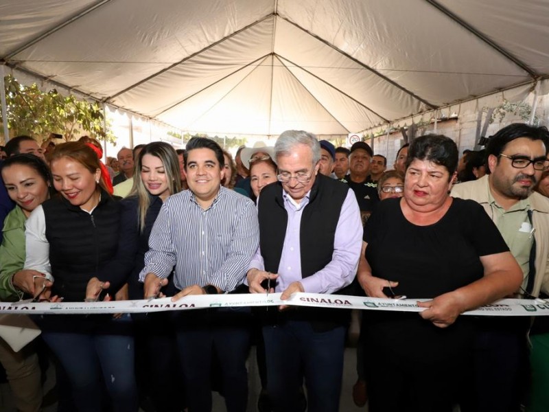 Pavimentan simultáneamente cinco calles en Culiacán