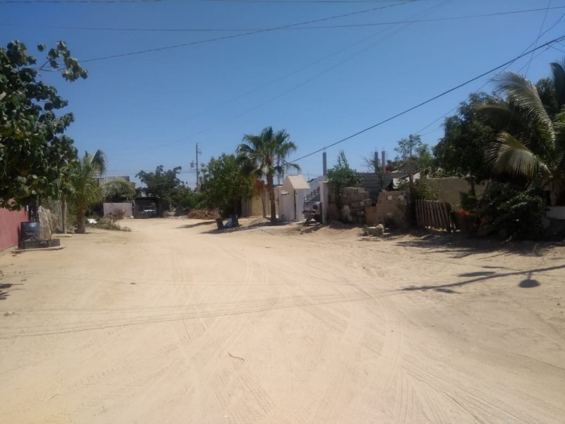 Pavimento, alumbrado y agua piden en Vista Hermosa