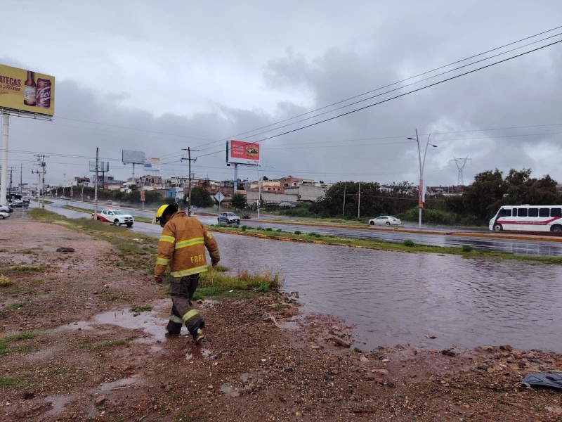 PC reporta que lluvias dejarón 23 vehículos bajo el agua