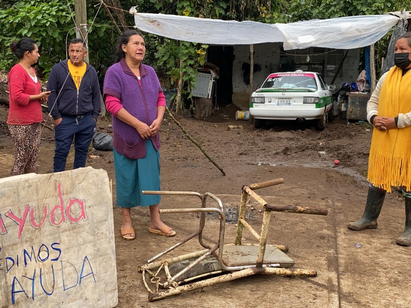 “Pedimos ayuda”: urge apoyo para damnificados de Xalapa por Grace