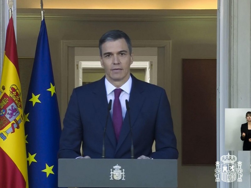 Pedro Sánchez anuncia que seguirá al frente del gobierno español
