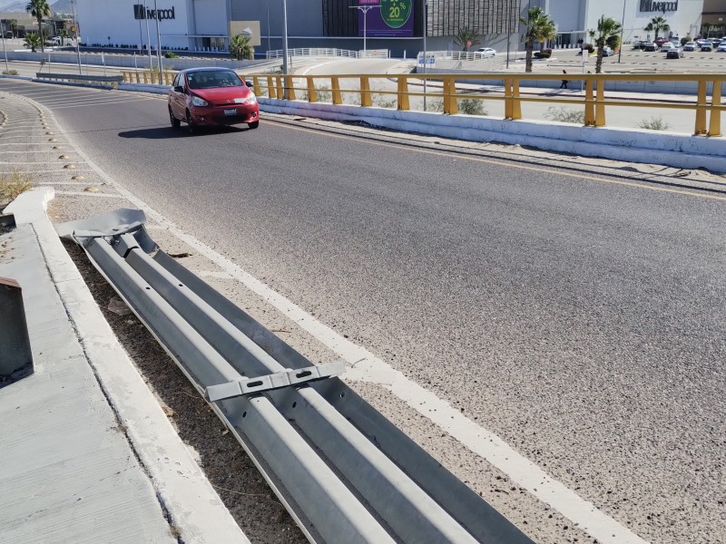 Peligrosa estructura en puente de la cola de ballena