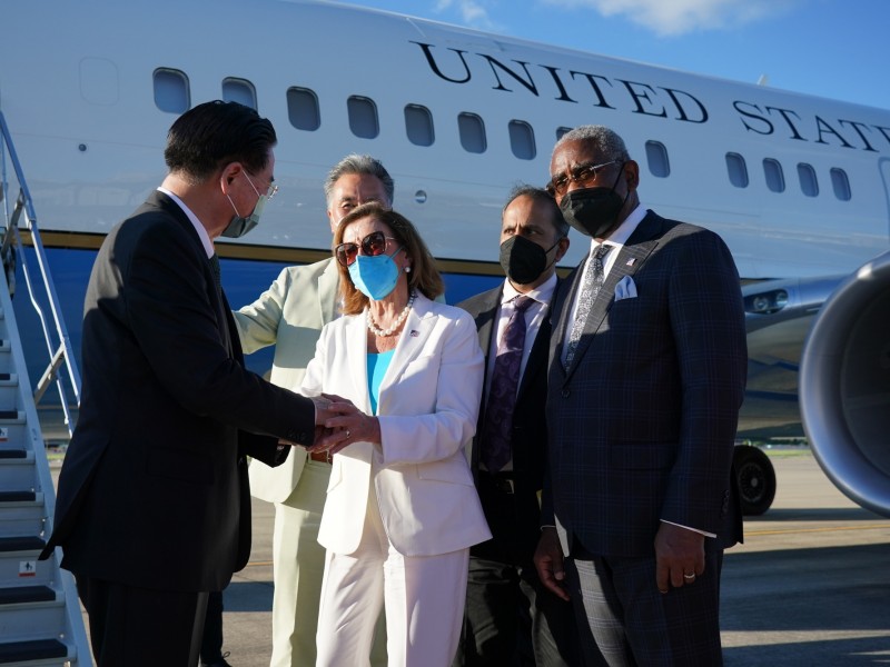 Pelosi concluye visita a Taiwán