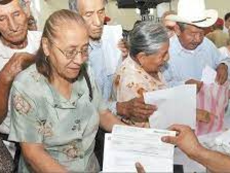 Pensión Universal para abuelitos incrementará hasta 6 mil pesos