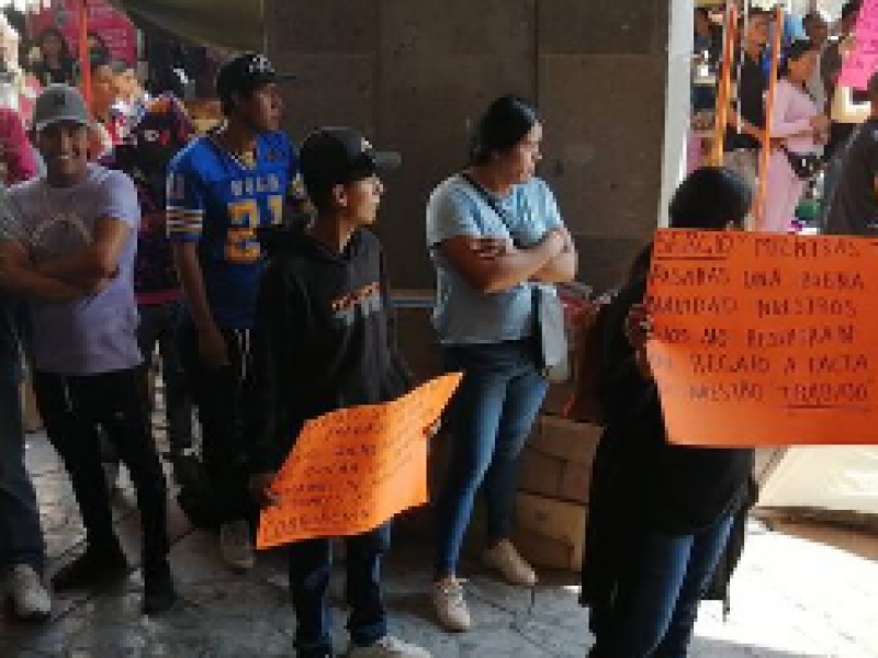 Pepenadores de Matatlán se manifiestaron en Ayuntamiento de Tonalá