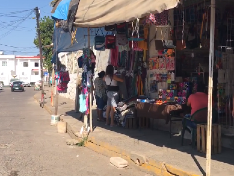 Pequeños empresarios de Petatlán solicitan apoyo de Fampegro