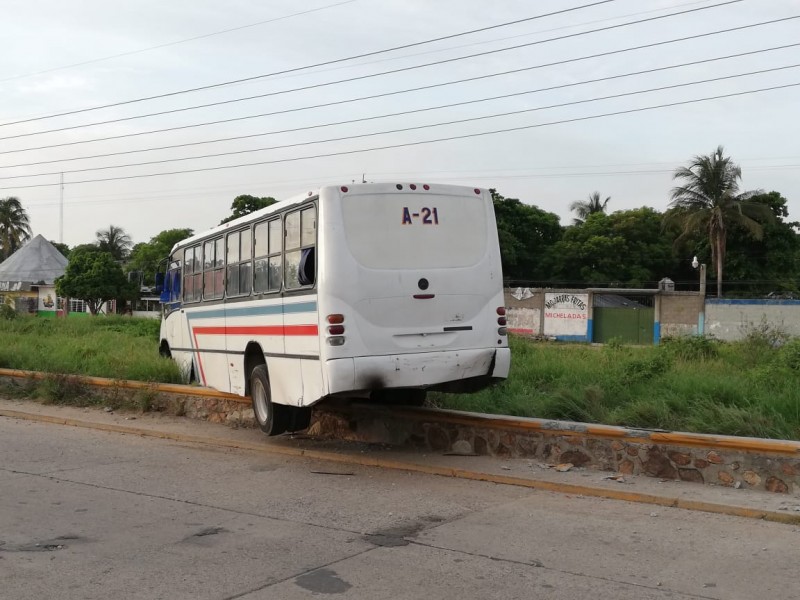 Percance vial en Calzada a la Refinería