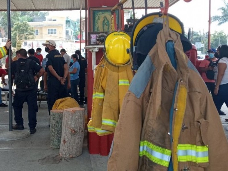 Percances sin daños mayores durante celebraciones de Año Nuevo