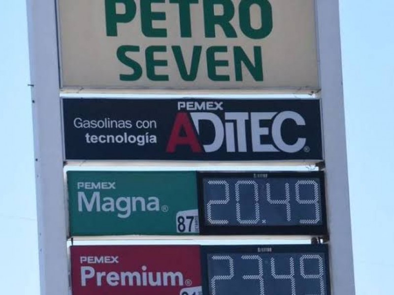 Perciben estabilidad en precios de combustibles en Querétaro