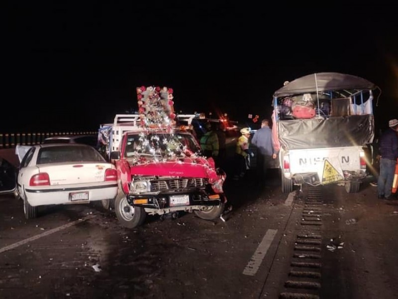 Peregrinos de Cuetzalan sufren accidente en autopista México-Puebla