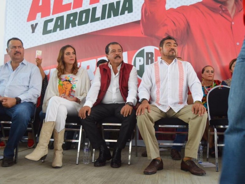 Pérez Magaña visita Salina Cruz apoyando a 