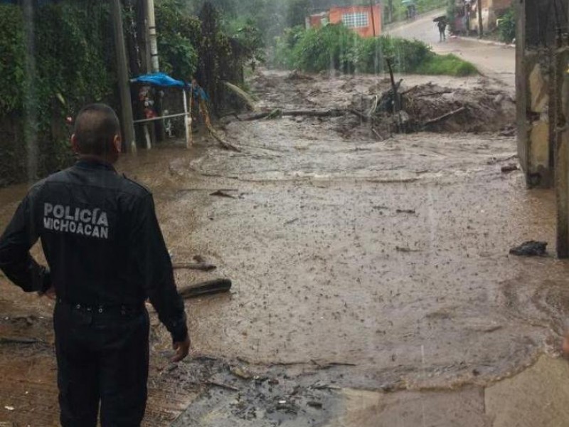 Peribán: ante fuertes lluvias vigilan nivel de ríos