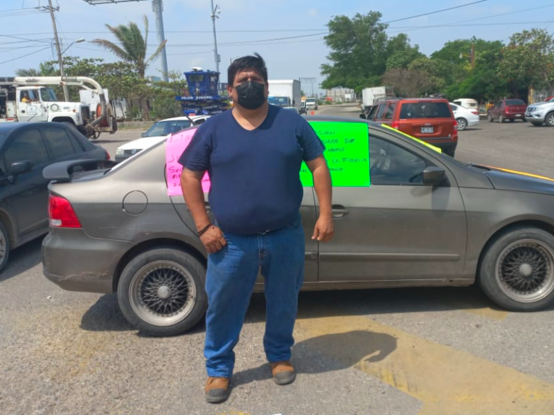 Periodista de Juchitán exige la liberación de su hijo detenido