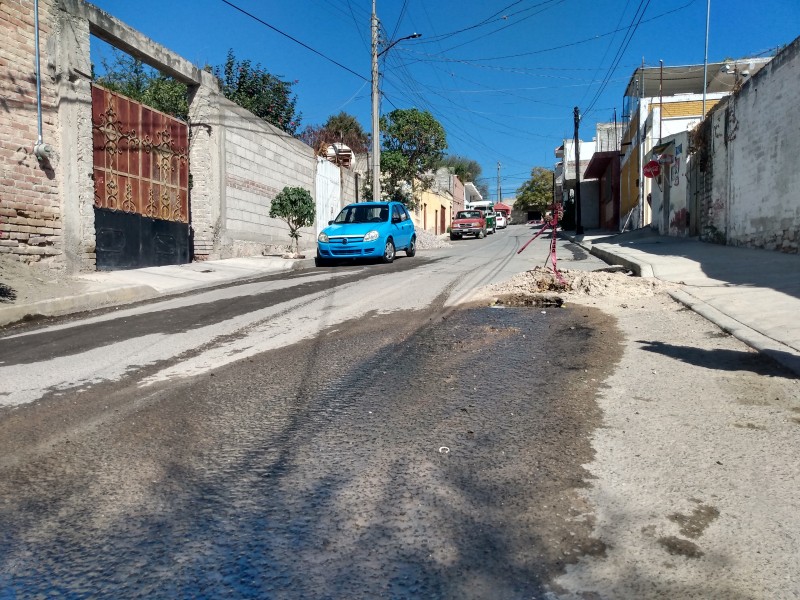 Permanece fuga de agua en Tula; lleva 6 meses