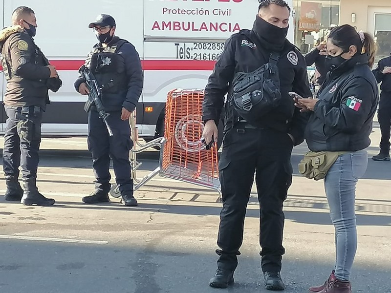 Persecución policíaca termina en balacera. Hay un detenido