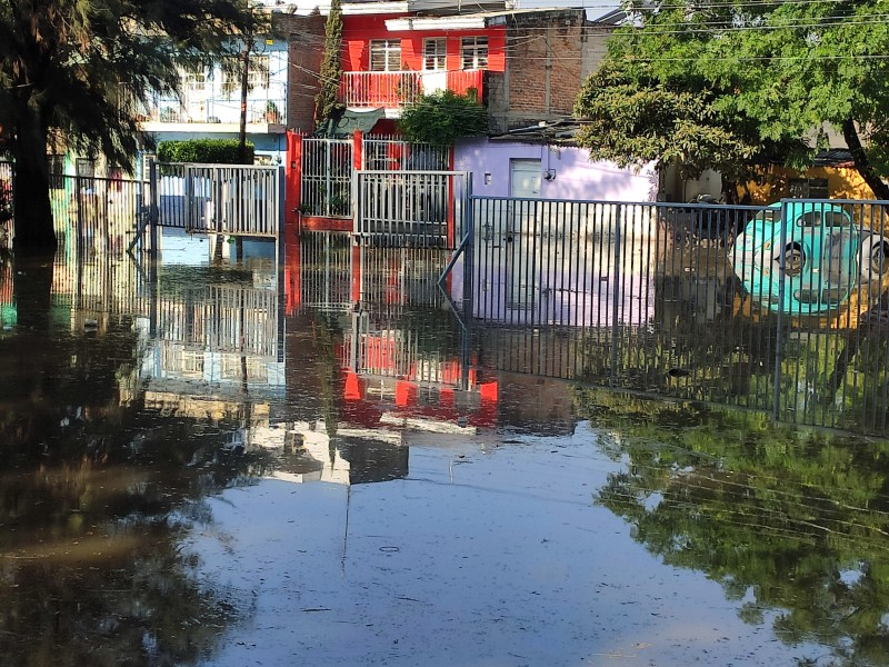 Persiste riesgo de inundación en colonia El Dean