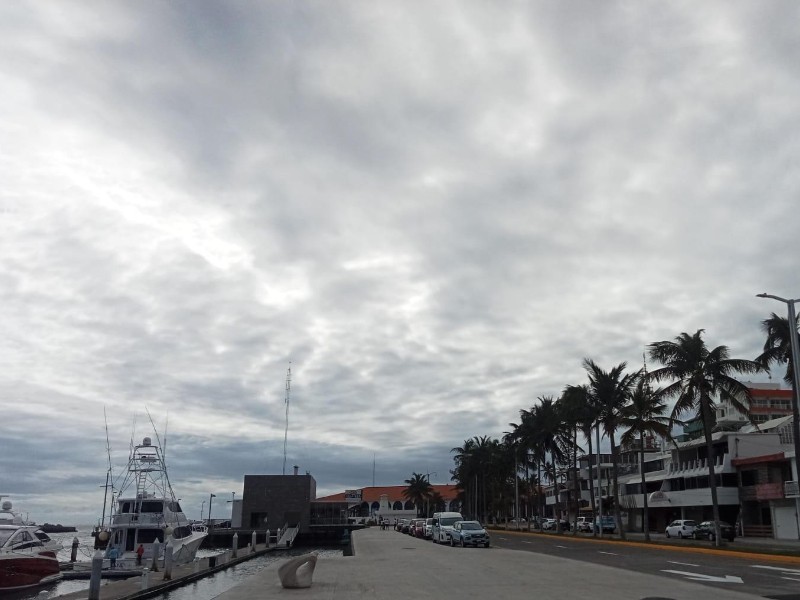 Persisten las lluvias este miércoles en Veracruz