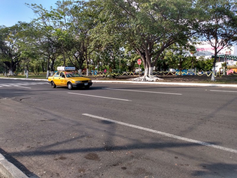 Persisten las quejas contra taxis en la feria