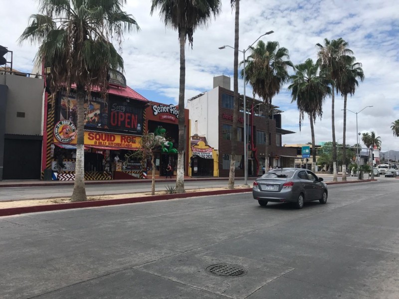 Persisten los problemas de basura y derrames en el centro