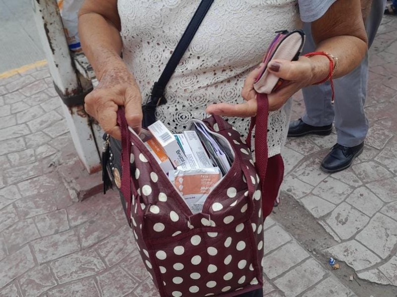 La realidad del IMSS: Saturación de pacientes y desabasto de medicamentos