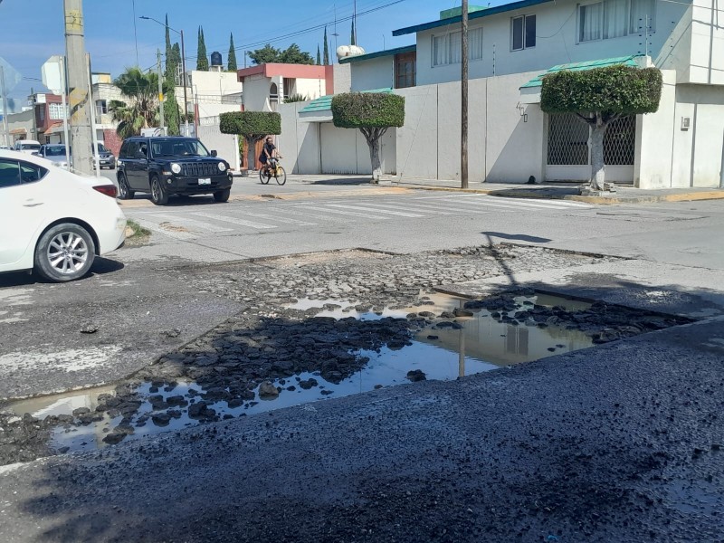 Personal insuficiente injustificable para bacheo inconcluso, hay falta de planeación