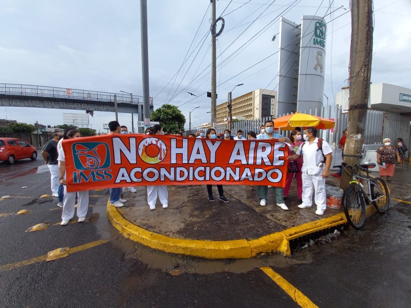 Personal médico denuncia falta de aire acondicionado en el IMSS