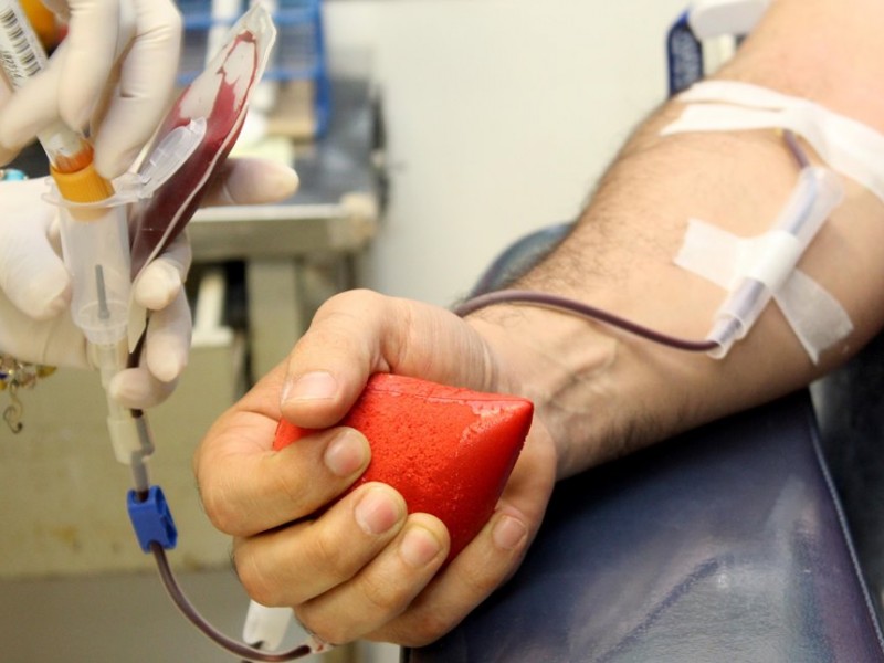 Personas con diabetes controlada pueden donar sangre