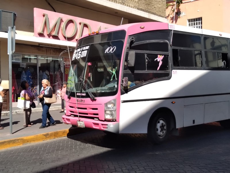 Personas invidentes denuncian cobro del transporte público