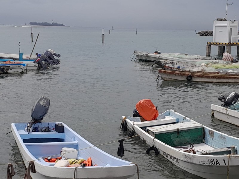Pescadores afectados por las lluvias disminuye la actividad en Veracruz