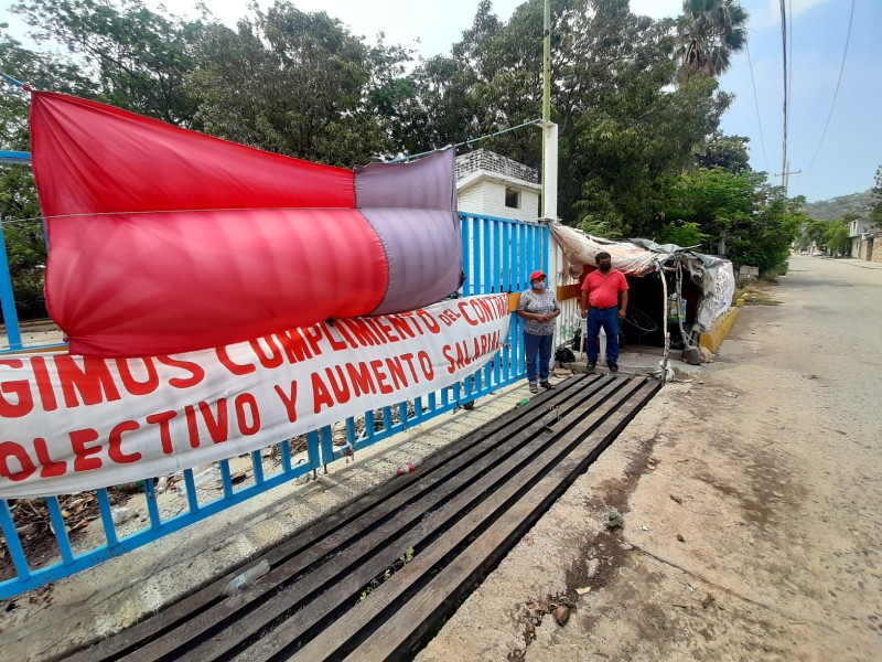 Pese a amenazas huelga continuará, aseguran trabajadores de la ADESAC