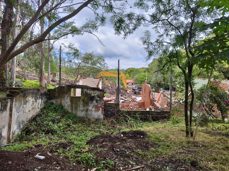 Pese a controversia social, avanza remodelación del Lago de Camécuaro