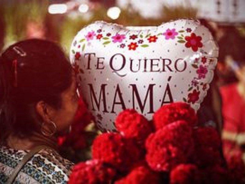 Pese a crisis económica familias festejarán a mamá