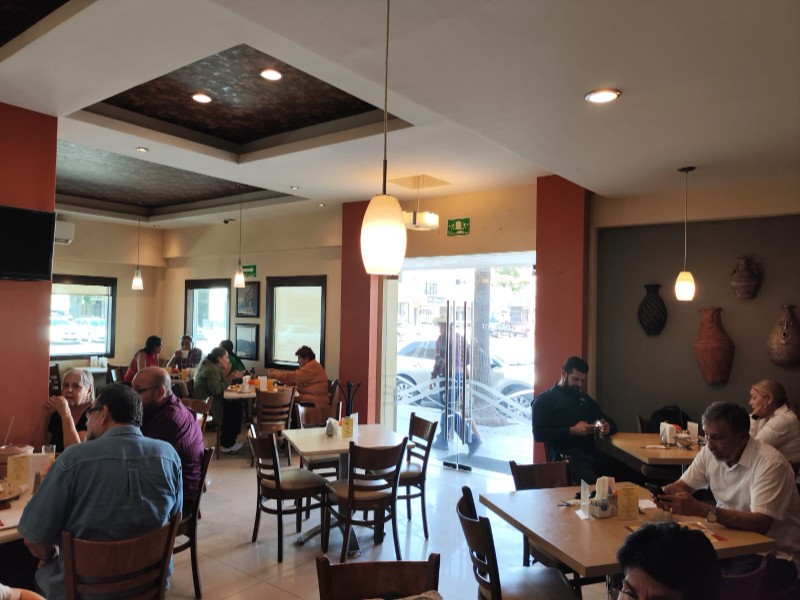 Pese a vacaciones, caen ventas en restaurantes locales