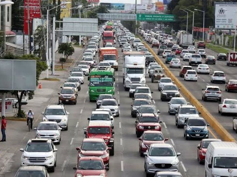 Pide Alfaro apoyo federal para resolver saturación en ingresos carreteros 