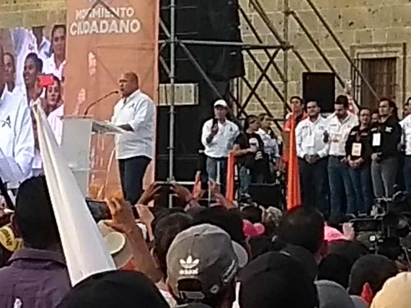 Pide Alfaro no votar con AMLO