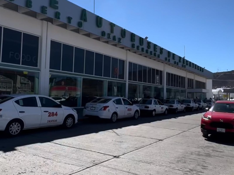 Pide gerente de central de autobuses intervención urgente en carreteras federales