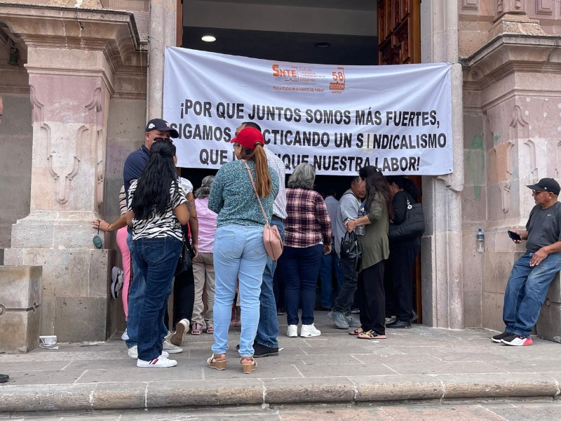 Pide gobernador de Zacatecas a maestros priorizar federalización de la nómina