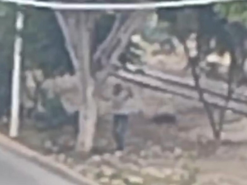 Piden a autoridades atender hombre agresivo que ronda Via Puebla