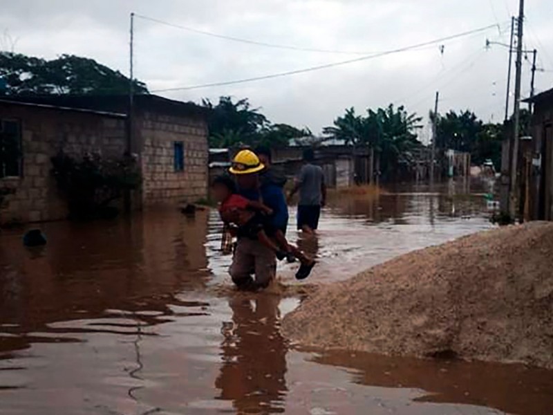 Piden a la población resguardarse durante lluvias