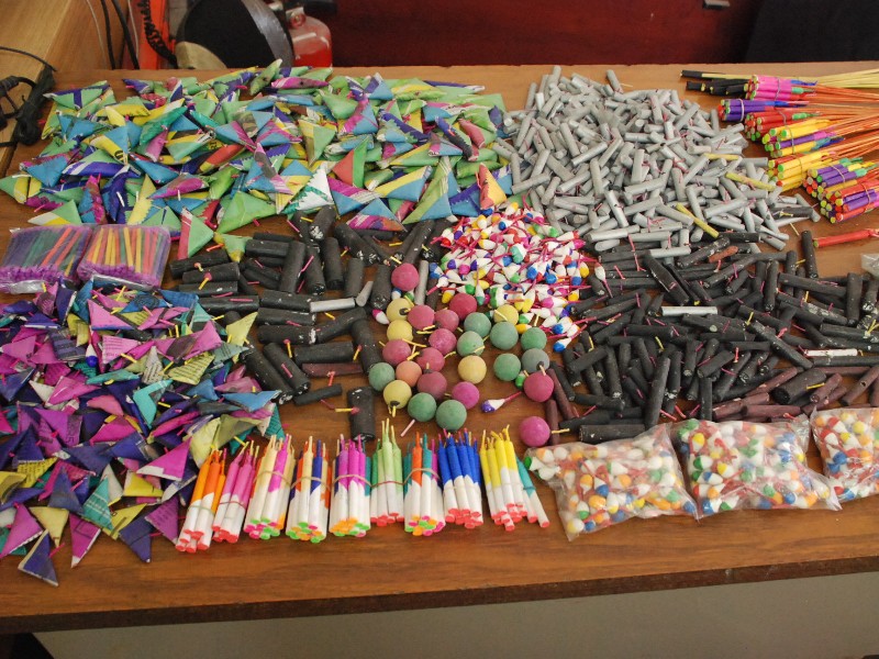 Piden a padres de familia evitar dar pirotecnia a menores en festividades