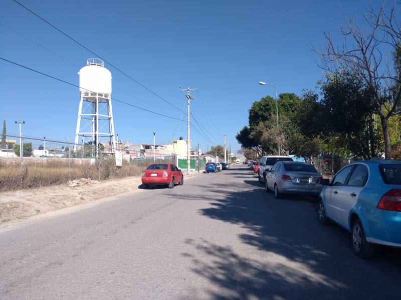 Piden alumbrado vecinos de Rancho Grande