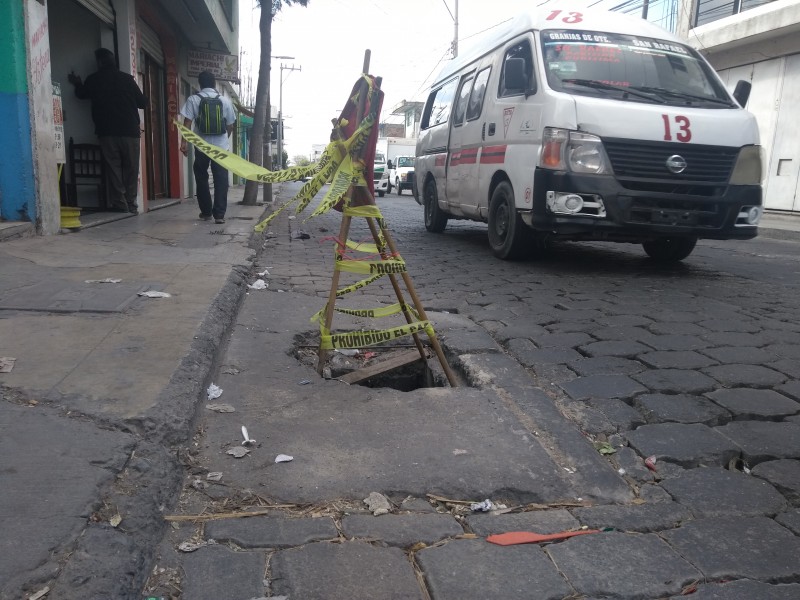 Piden atención a coladera en 7 sur