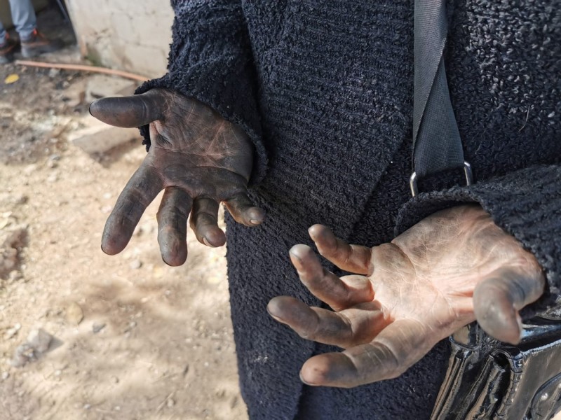 Piden ayuda tras perder su hogar por un incendio