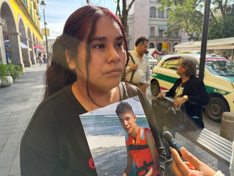 Piden ayudar para localizar a Ángel, desaparecido en aguas de Chachalacas