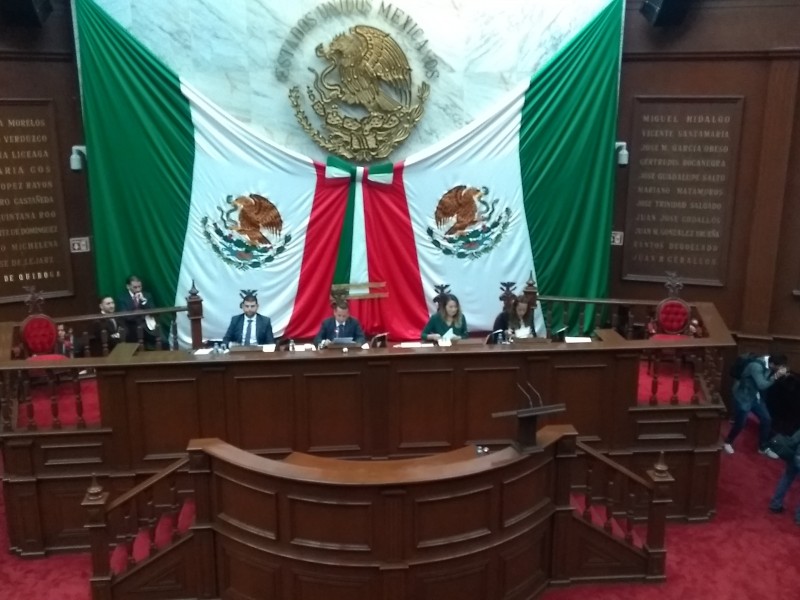 Piden comisión especial para traslado de IMSS