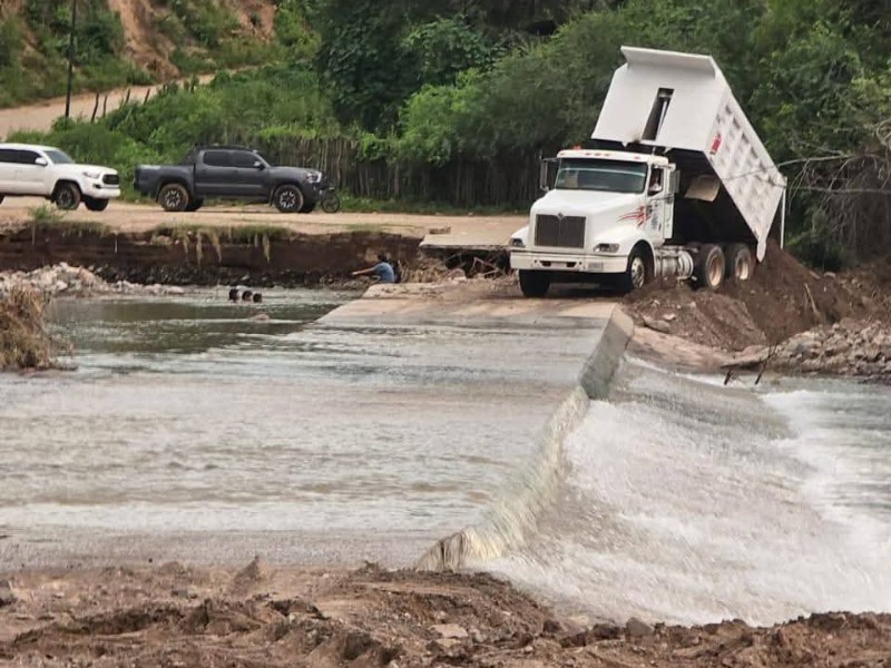 Piden construcción de puente en vado de San Bernardo, tras quedar incomunicados