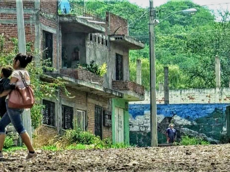 Piden escrituración de viviendas en colonia zamorana